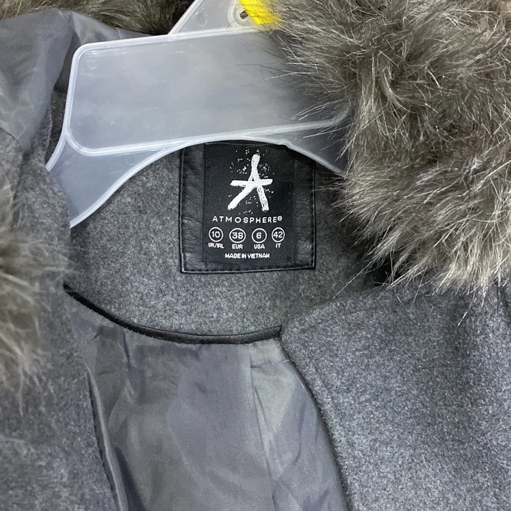 💕 Atmosphere gray black wool blend coat sz 6 with faux fur trim 💕